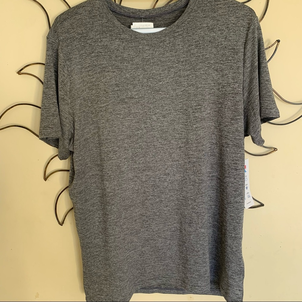 Athletic shirt
